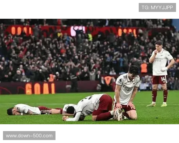 拉亚出击失误险送大礼，阿森纳防线惊魂一刻