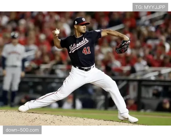 从三连败到四连胜:深度解析奥格斯堡主帅战术调整如何扭转颓势